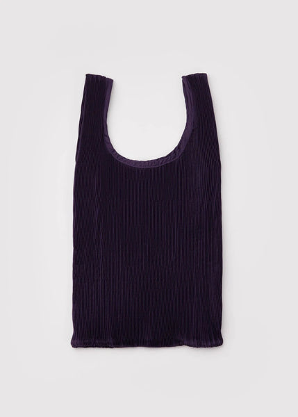Purple ribbed tank top on a white background