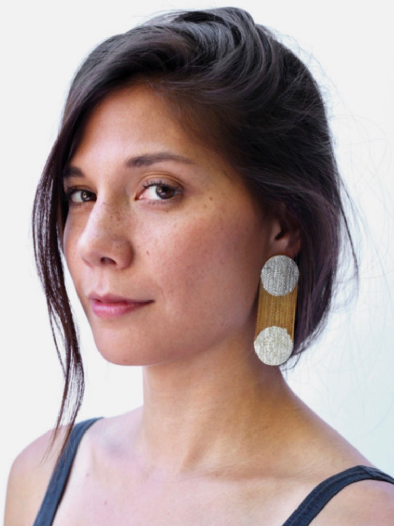 young blood boutique hannah keefe two dots earrings model