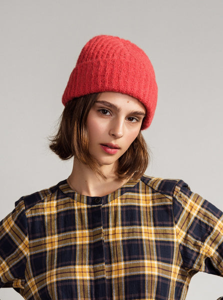 young blood boutique Hansel from Basel poppy ribbed beanie model
